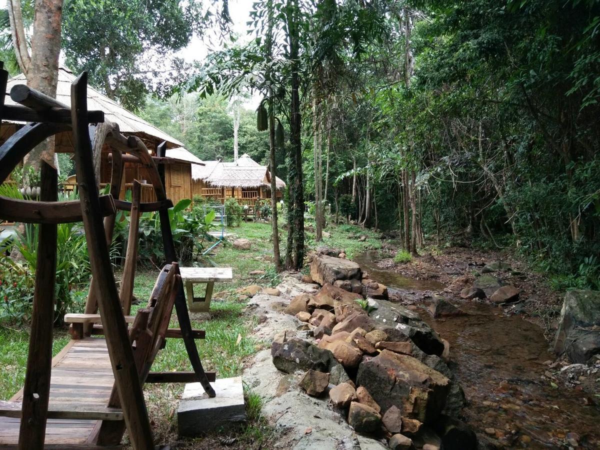 Baan Kon Kan Resort Ko Kut Exterior photo