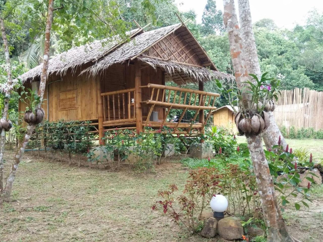 Baan Kon Kan Resort Ko Kut Exterior photo