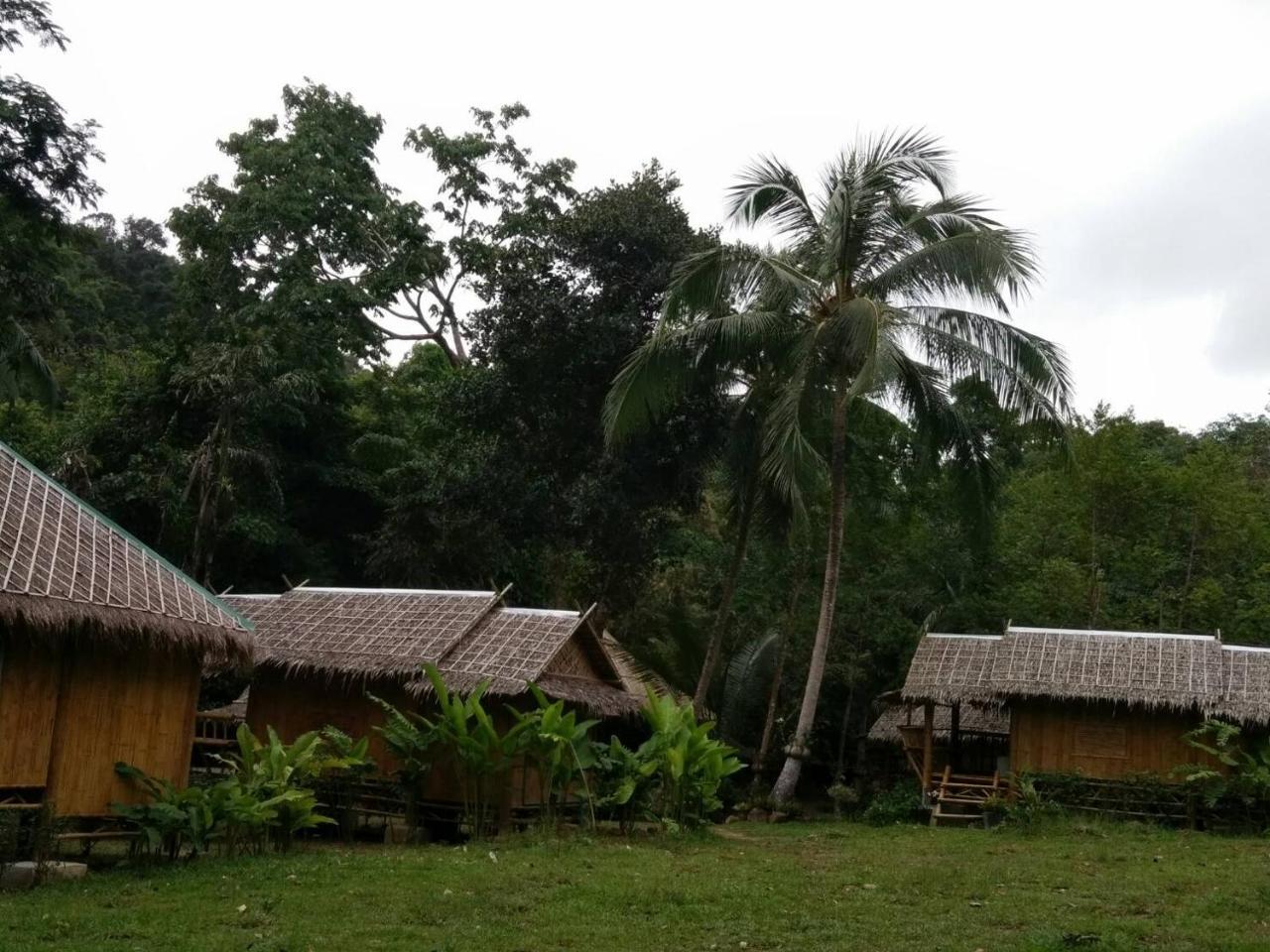 Baan Kon Kan Resort Ko Kut Exterior photo