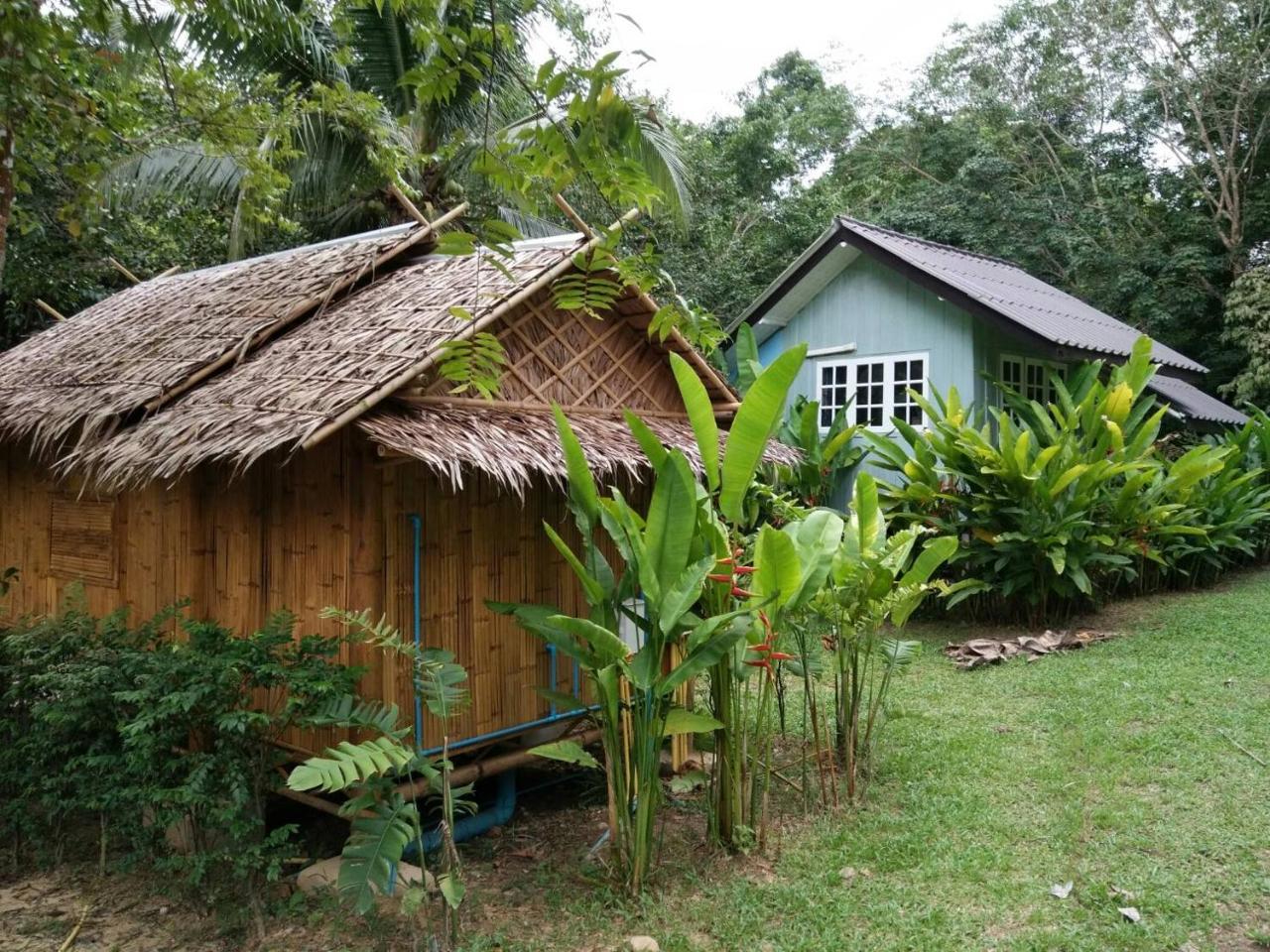 Baan Kon Kan Resort Ko Kut Exterior photo