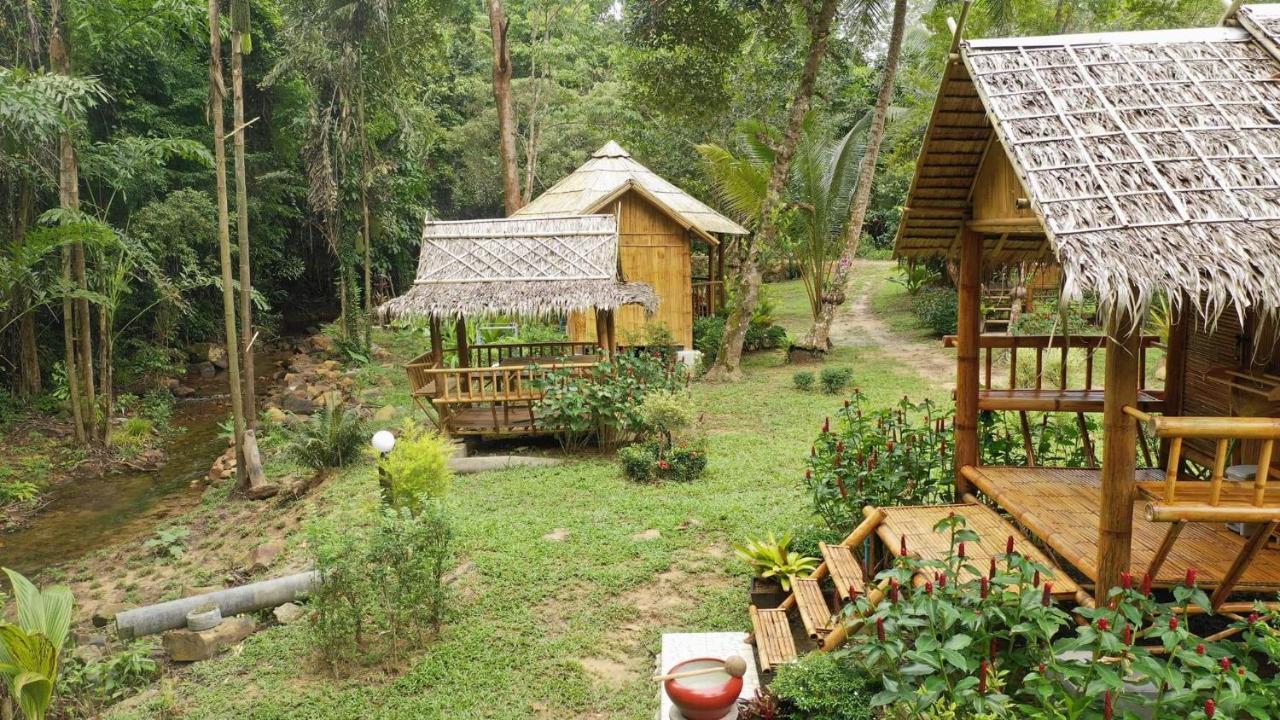 Baan Kon Kan Resort Ko Kut Exterior photo